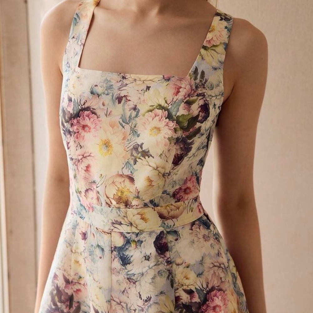 🩷MOTF floral dress size M - NWT - Picture 2 of 11